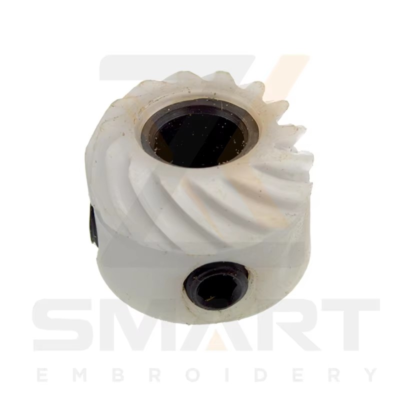 Tajima Műanyag Bevel Gear EF0204040000 Tajima Fűrészgép alkatrészek R0302TJ01
