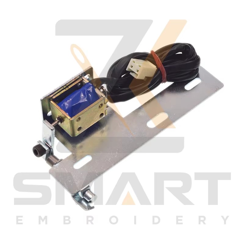 Eredeti SWF Felső Szál zár eszköz meghajtó Ass'y Solenoid Embroidery Machine Alkatrészek A1103SWF01